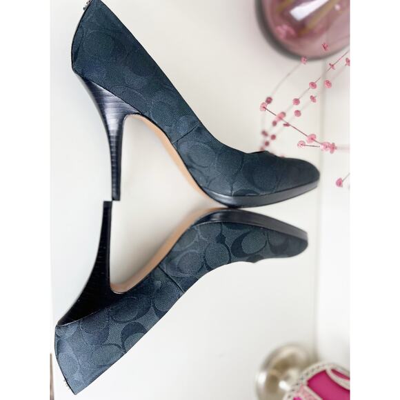 Coach NWB Caya Monogram Signature Logo Stiletto Heel Pumps Shoe Black Size 8.5 B - Picture 13 of 16